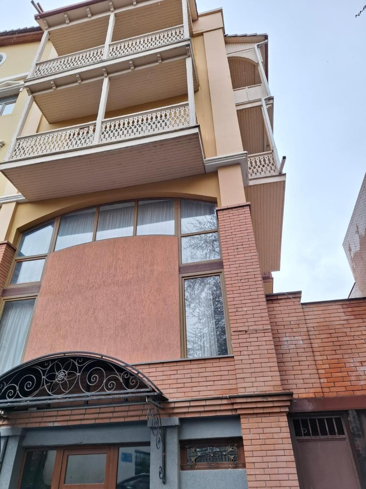 Hotel Alaverdi Palace Tbilisi Exterior foto